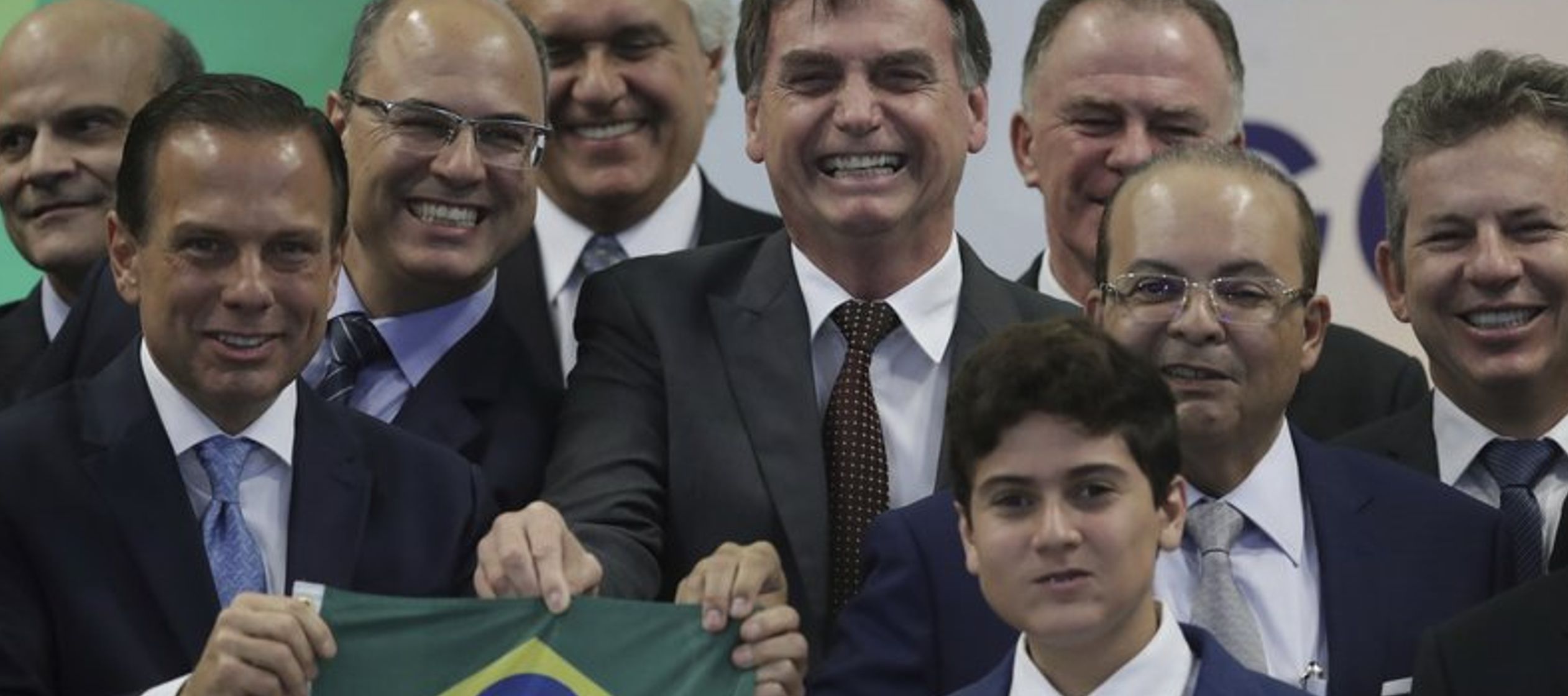 El derechista Bolsonaro tuiteó que el diplomático Ernesto Araujo asumirá el...