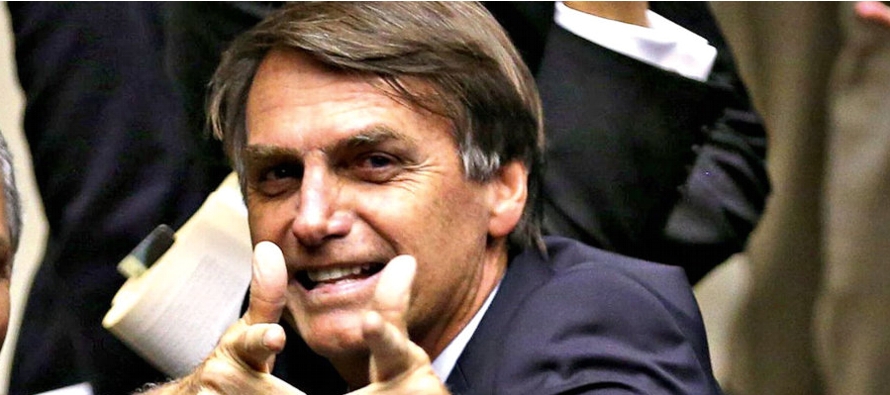  "(Estamos) ansiosos por ver al próximo presidente de Brasil, Jair Bolsonaro, en...