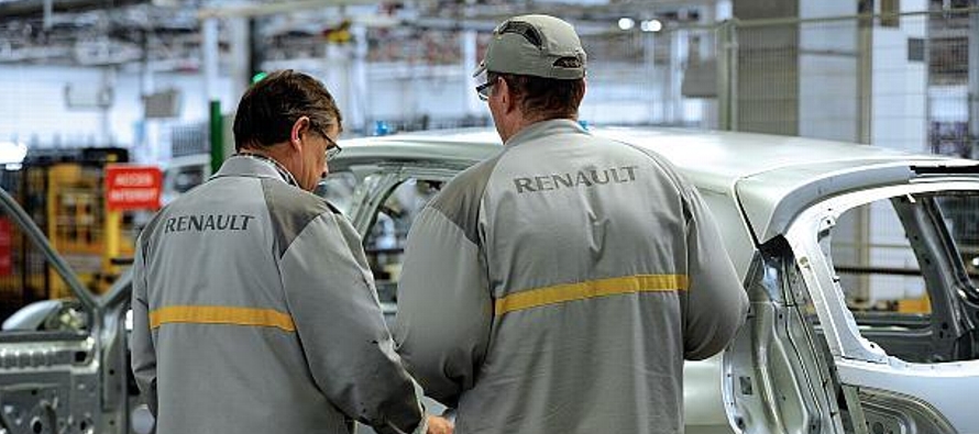 En un comunicado el viernes, el presidente interino Philippe Lagayette dijo que la junta de Renault...