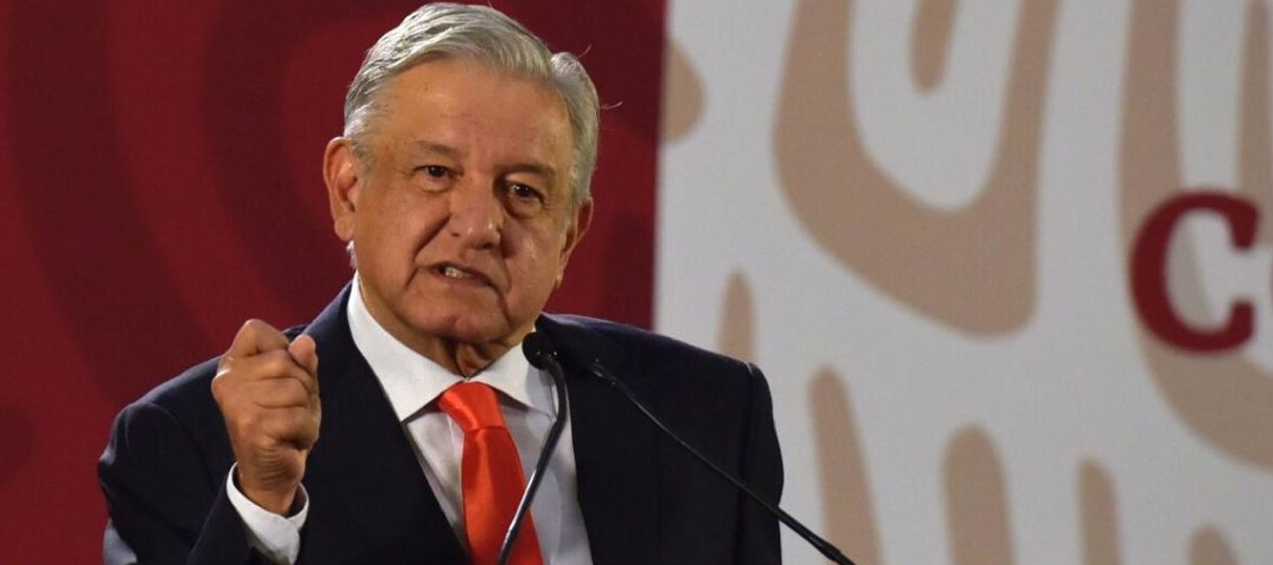 López Obrador expuso que, si bien la secretaria de Hacienda es una dependencia del Poder...