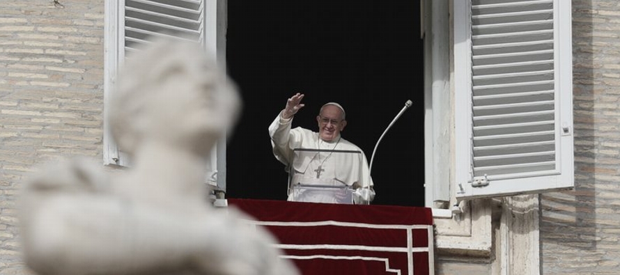 Las operaciones de comunicación del Vaticano han estado sometidas a un proceso agitado de...