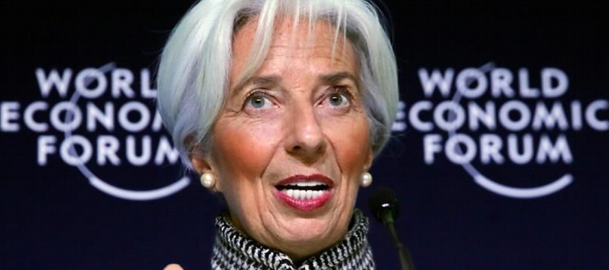 El FMI advirtió en noviembre que un Brexit sin acuerdo costaría a Reino Unido un 6...