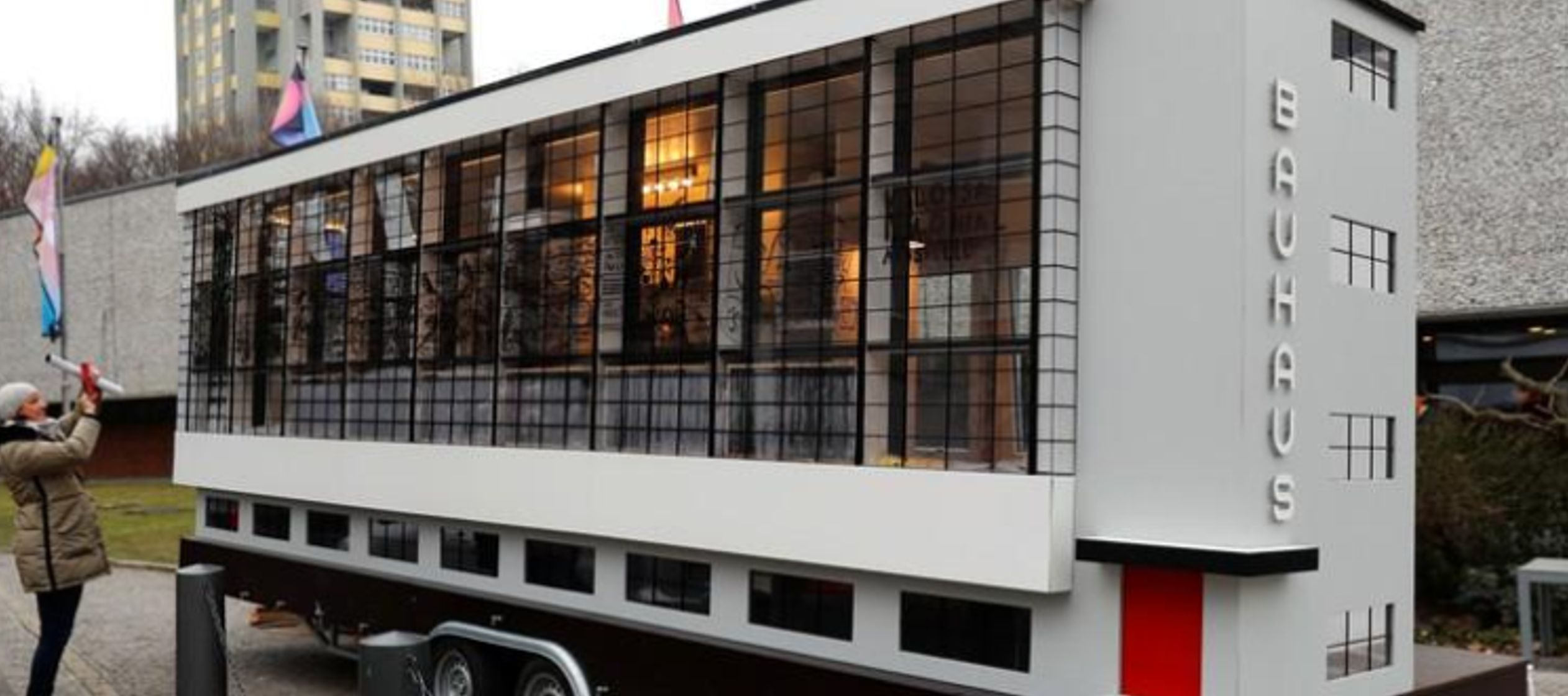 Dos nuevos museos están abriendo en Alemania para mostrar el trabajo de la era Bauhaus, en...