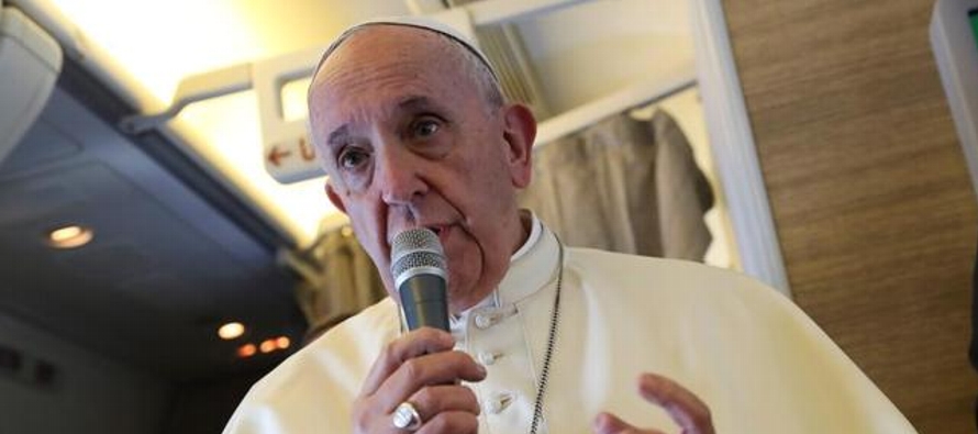 Emiratos ha enmarcado la visita del Papa en una conferencia internacional que bajo el eslogan...
