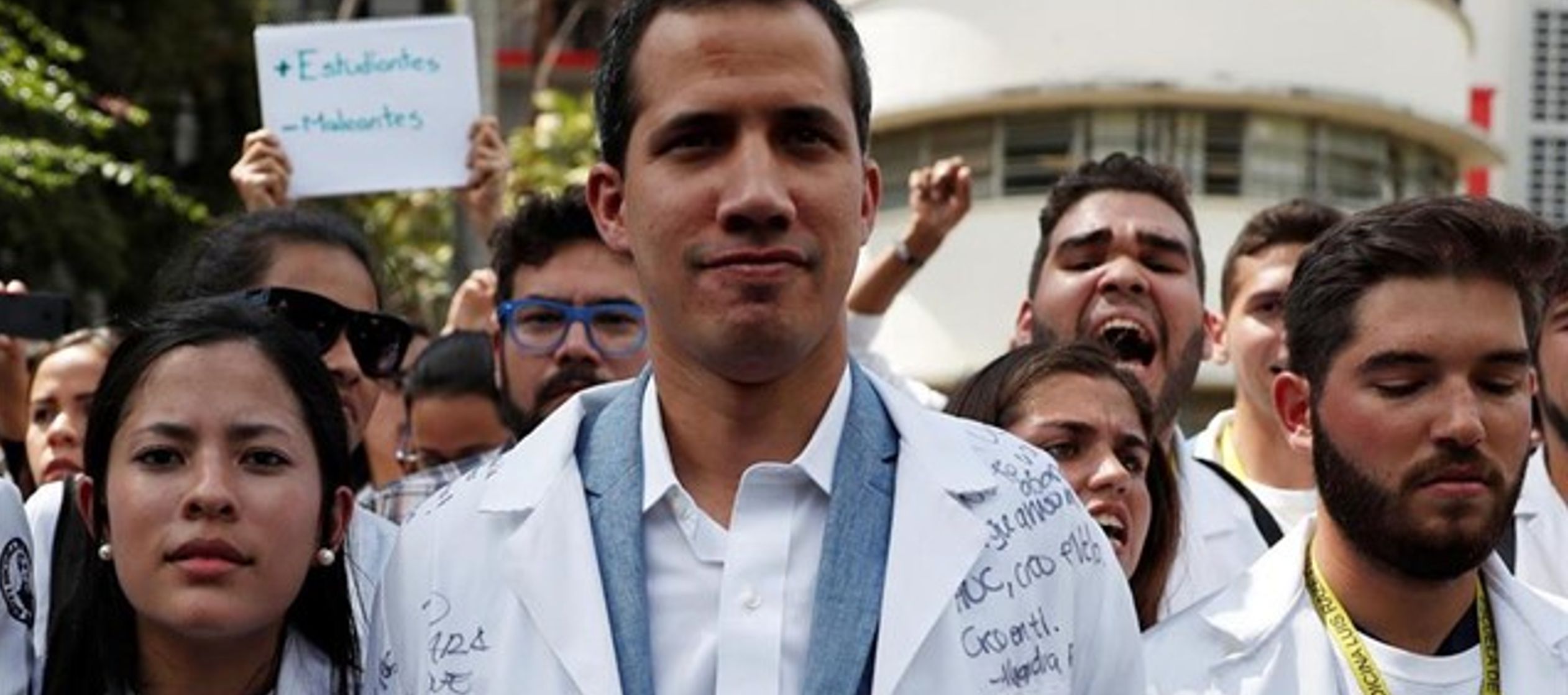 "No hay posibilidad en Venezuela de una guerra civil", ha dicho Guaidó en una...