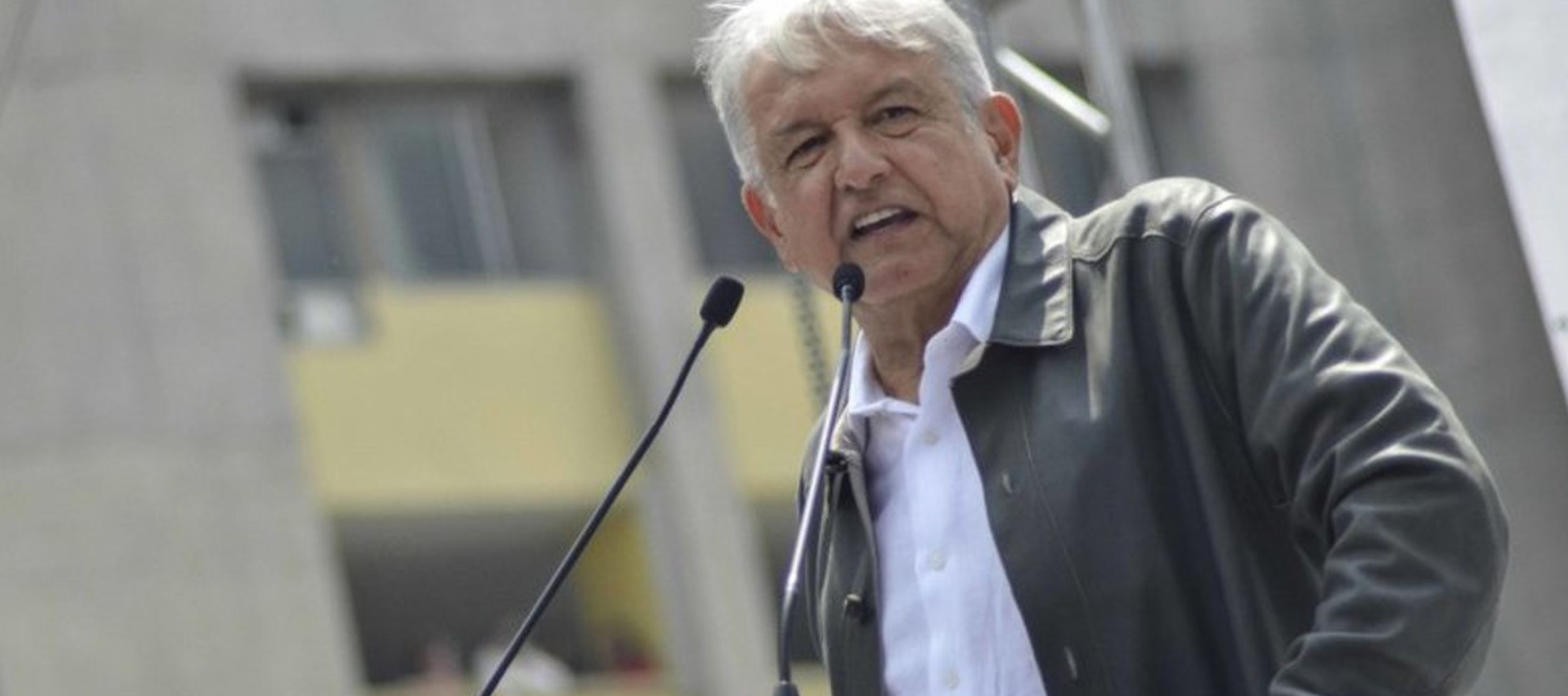 López Obrador propone dar a los padres el equivalente de 85 dólares bimetrales por...