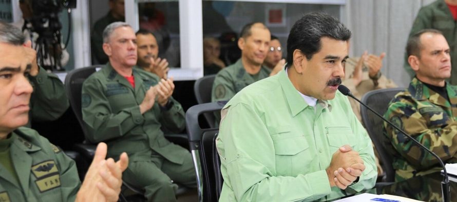En una intervención televisada, el propio Maduro había comentado la noticia,...