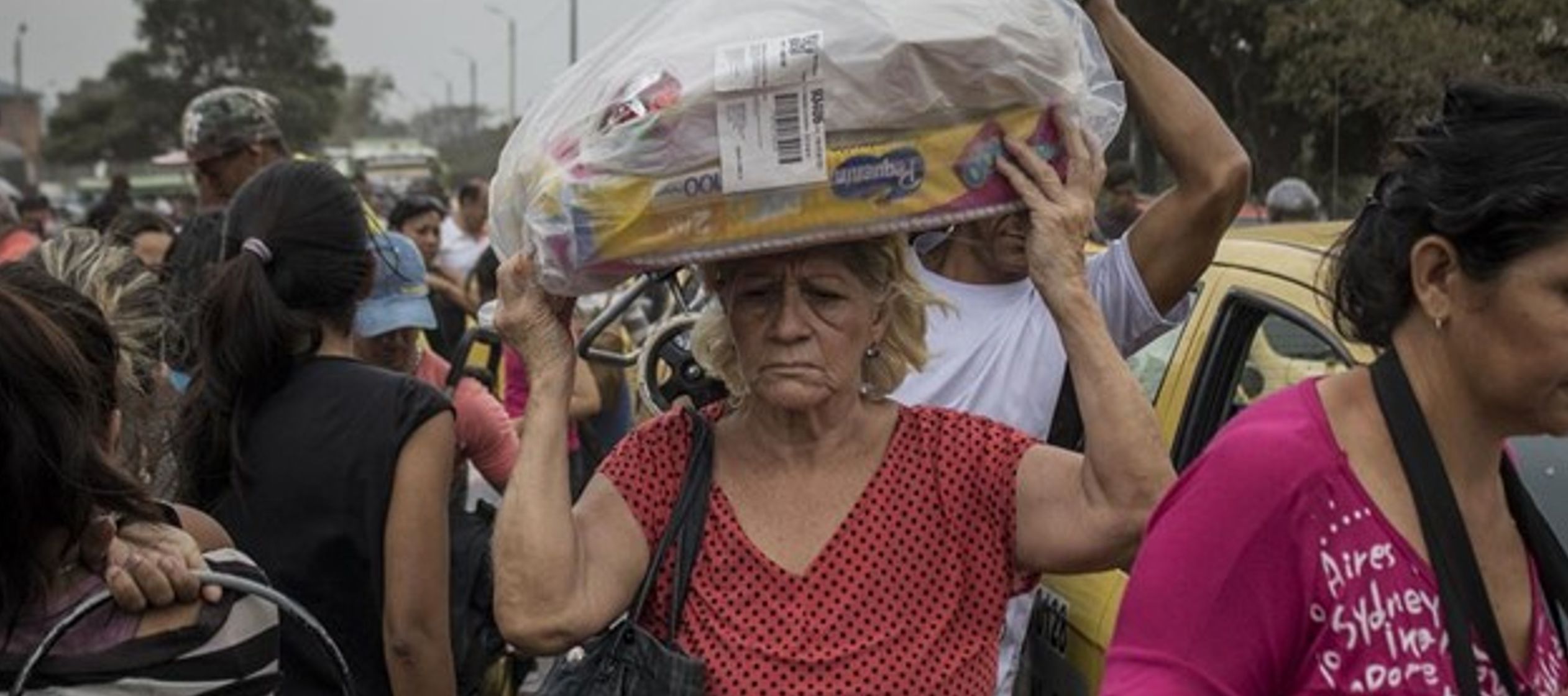 Maduro se opone al ingreso de la ayuda humanitaria, que ha calificado como "una trampa...