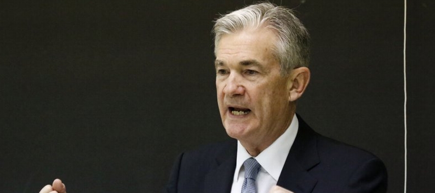 Al presentar el informe monetario semestral de la Fed al Congreso, Powell dijo que el banco central...