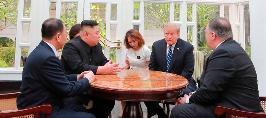 Las negociaciones entre Trump y Kim terminaron abruptamente el jueves sin ningún acuerdo o...