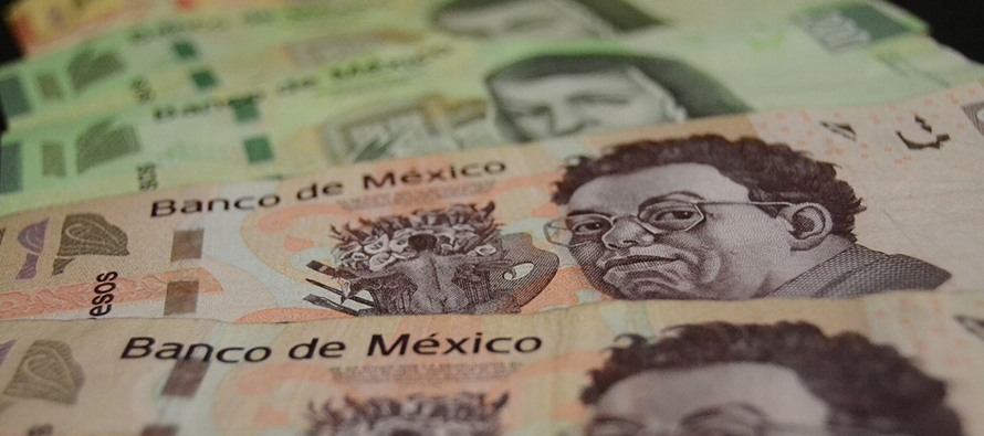 Los especialistas consultados por el Banco de México (Banxico) estimaron un tipo de cambio...