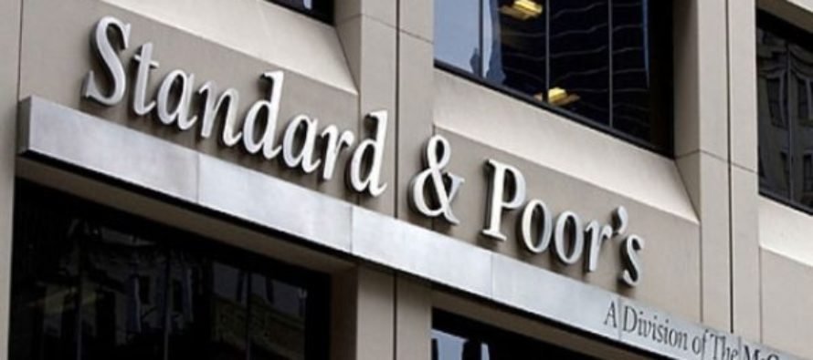 La consultora S&P Global Ratings revisó a la baja la calificación crediticia de...