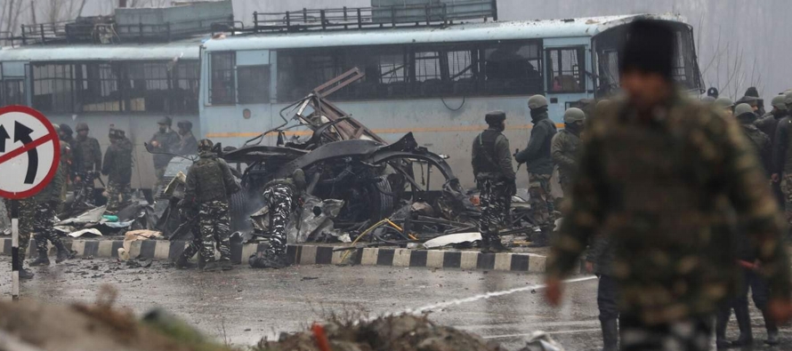 El ataque provocó una escalada que llevó a Pakistán y la India, poseedores de...