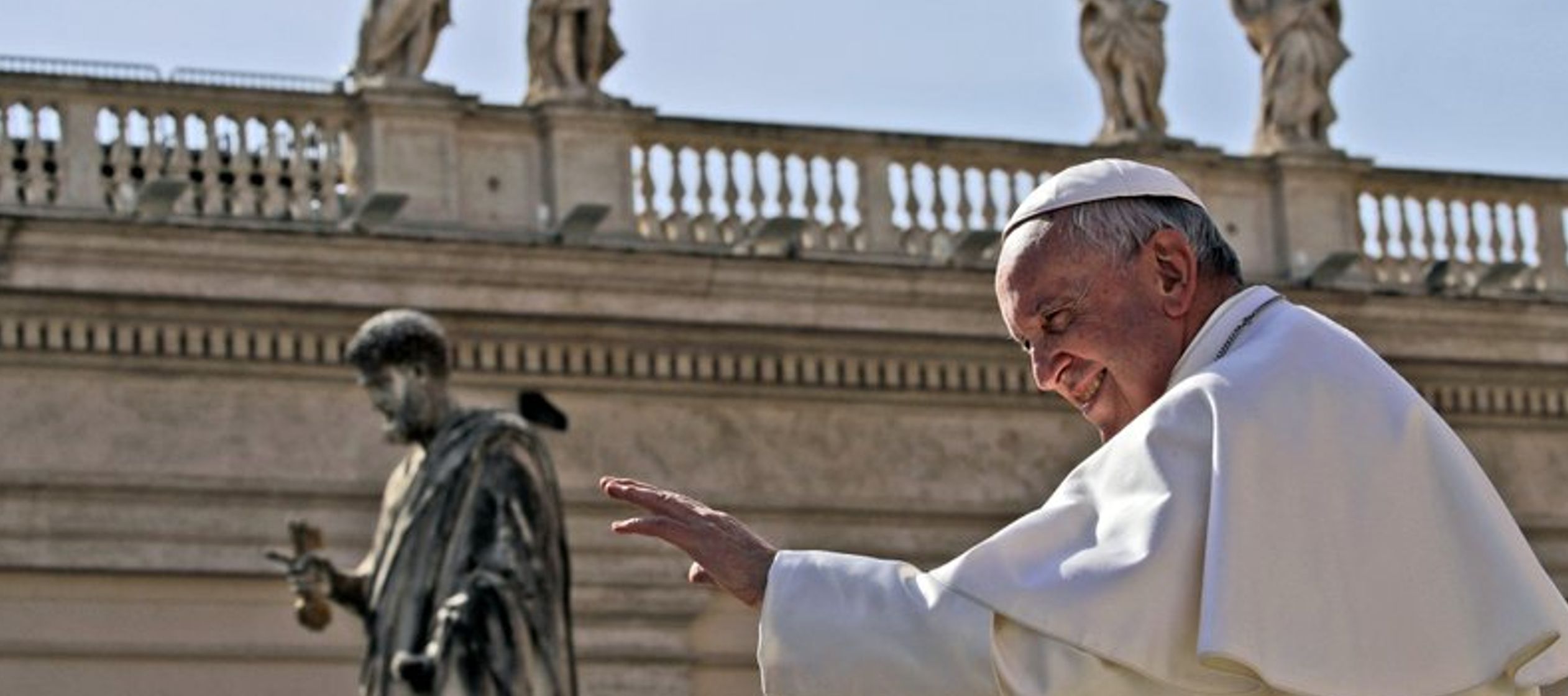 El pontífice encabezó una procesión y luego celebró la misa del...