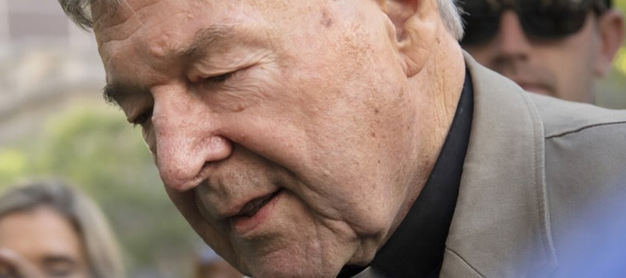 Pell, el cargo de más alto rango de la Iglesia católica acusado de abuso sexual a...