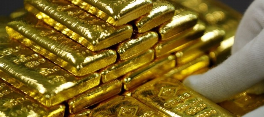 A las 1733 GMT, el oro al contado ganaba un 0,3 por ciento a 1.291,03 dólares la onza tras...