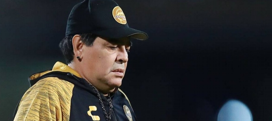 La FMF dijo en un comunicado que abrió la investigación contra Maradona por una...