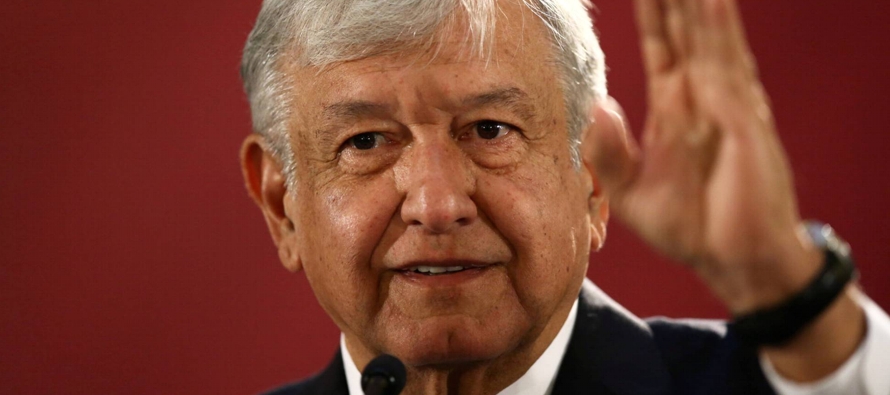 El presidente Andrés López Obrador fue acusado por la oposición de pretender...