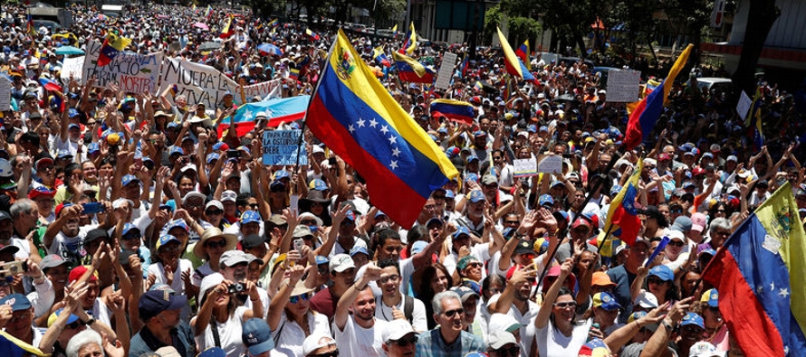 Venezuela sufre una hiperinflación, una recesión, escasez de productos e...