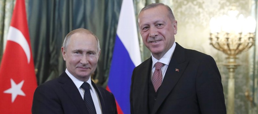 Al recibir a Erdogan en el Kremlin, Putin dijo que hablarán sobre la construcción de...