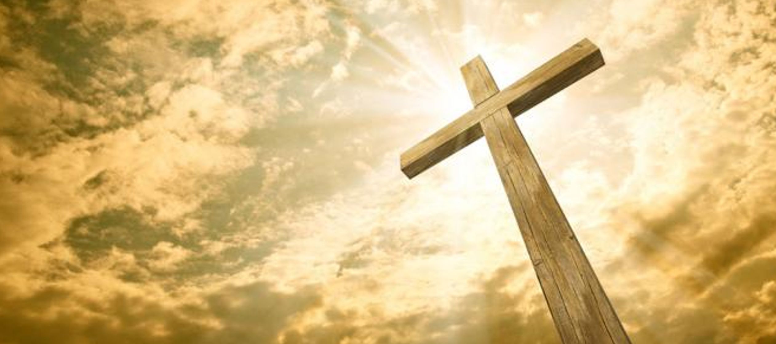 Les anunciaba Nuestro Señor que sería colocado en el madero de la Cruz, que...