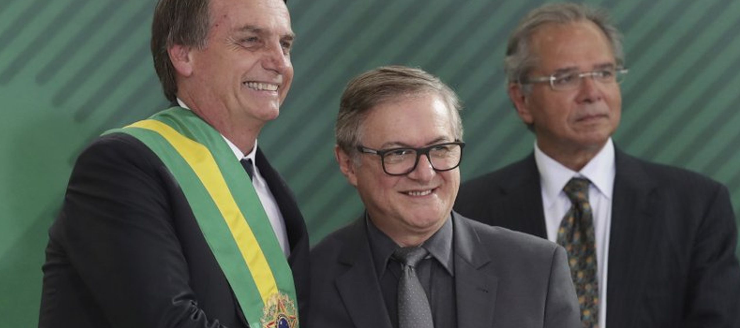 El presidente Jair Bolsonaro anunció el lunes en Twitter que Ricardo Vélez...