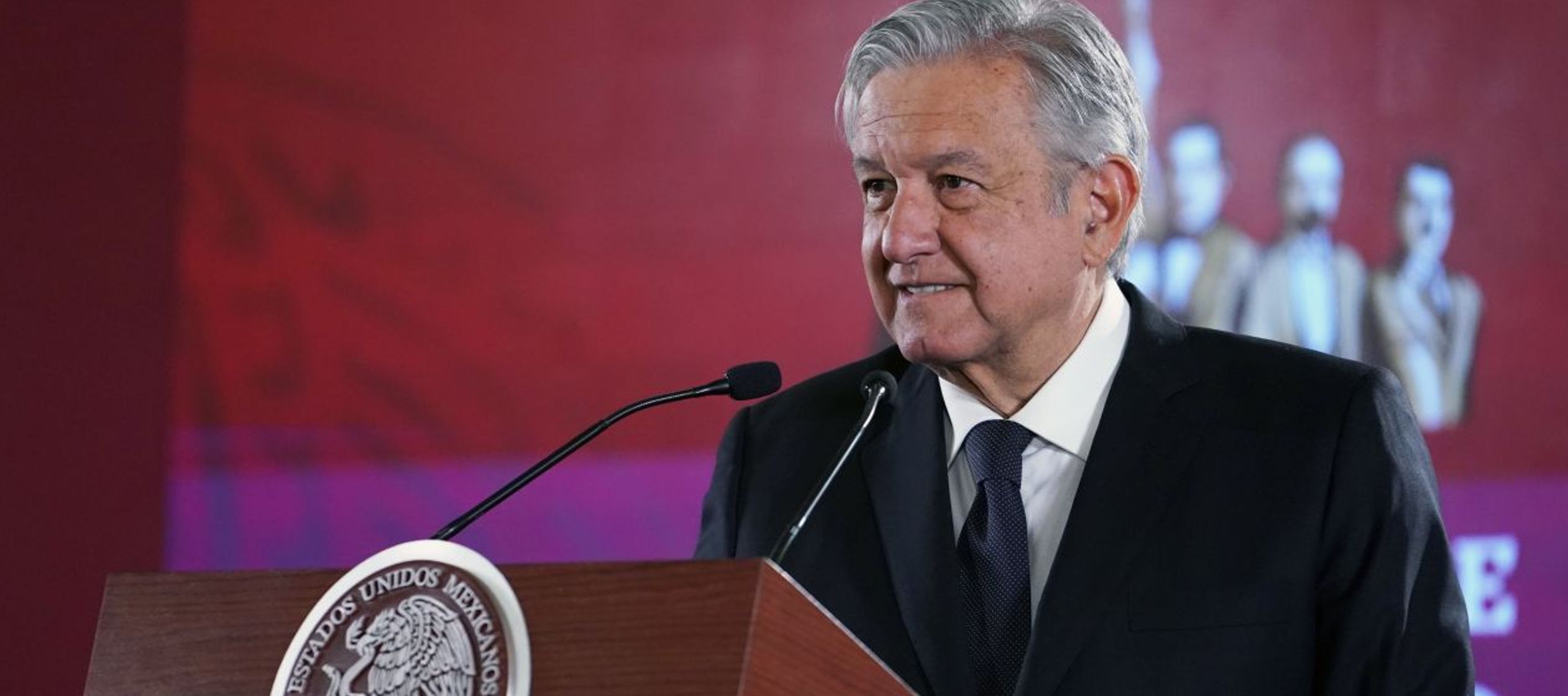 López Obrador consideró que los medios de comunicación son organismos de...