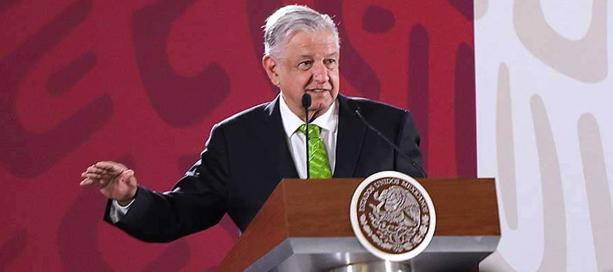 A través de Twitter, López Obrador escribió que “dicen que no es de su...