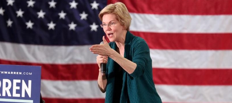 En una publicación en el sitio web Medium, Warren sugirió cancelar 50,000...