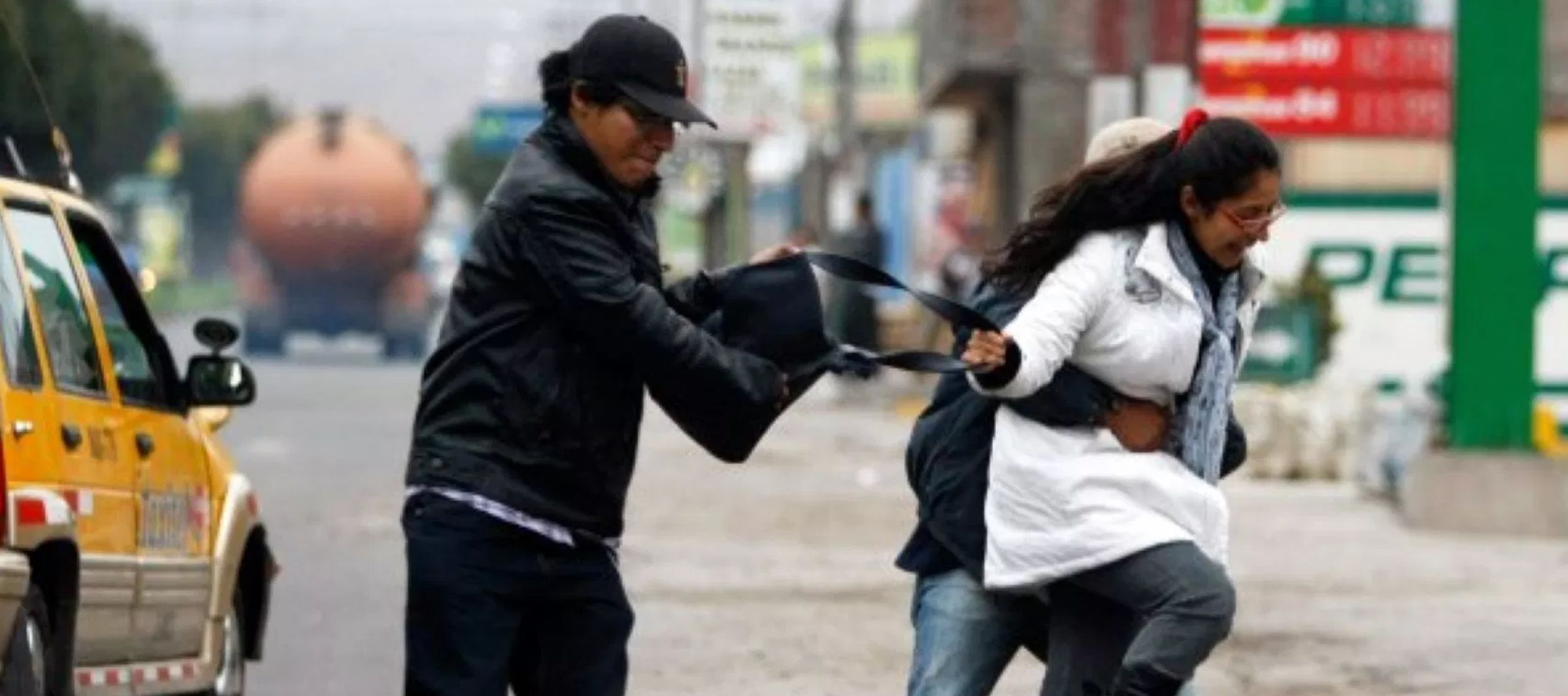 En el Estado de México y otros sitios los linchamientos contra presuntos delincuentes se...