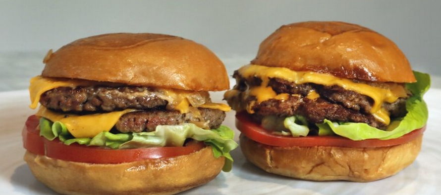 Cabe preguntarse si las hamburguesas veganas son realmente mejores para el consumidor o para el...