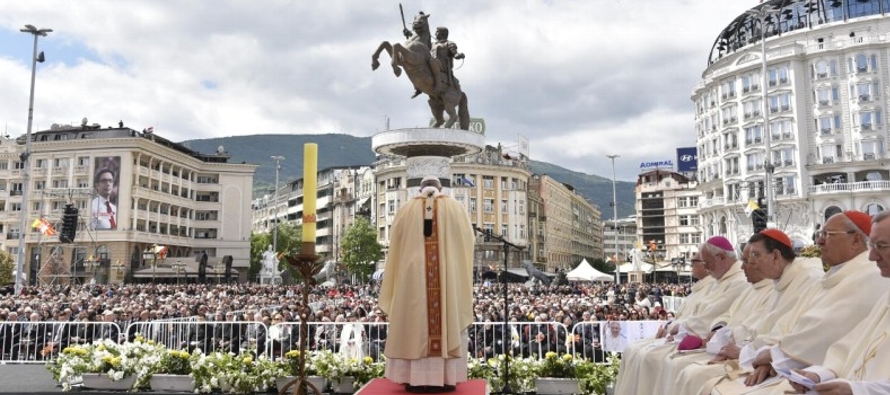 Después de dos días en Bulgaria, el Papa concluyó su viaje apostólico...