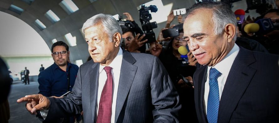 Ninguno de ellos ha reaccionado. Herrera ya conoce de los descolones de López Obrador desde...
