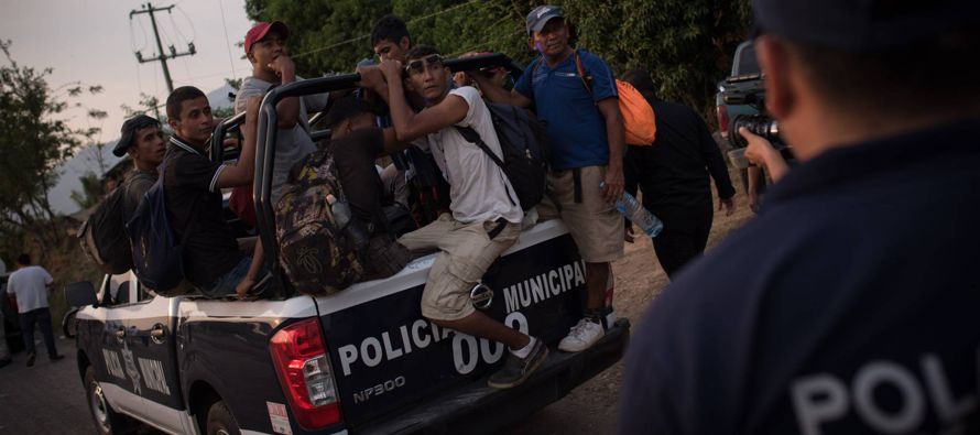 Solo en abril fueron deportados casi 15,000 migrantes, en su mayoría centroamericanos, la...
