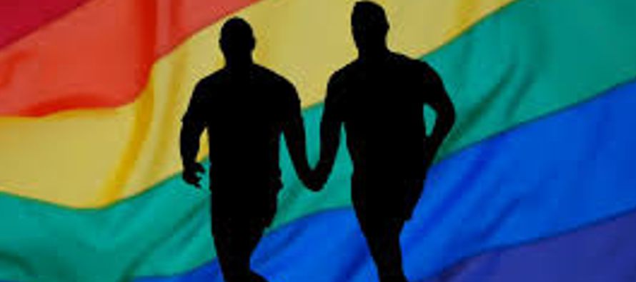 Un número mayor de hombres homosexuales están siendo detenidos y torturados en la...