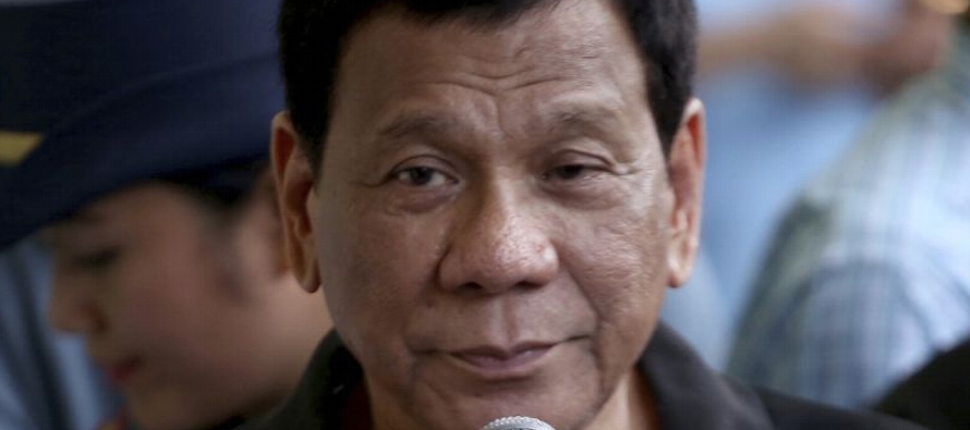 Al menos ocho candidatos respaldados por Duterte lideraban la lucha por 12 escaños en el...