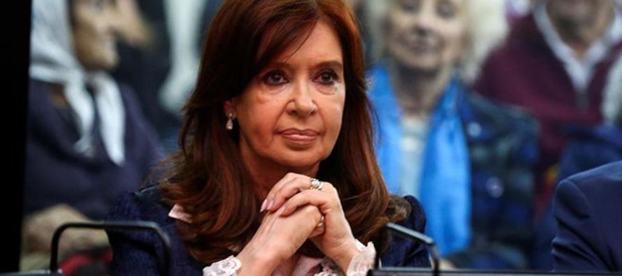 Fernández de Kirchner tiene otras causas penales abiertas, incluidas las conocidascomo...