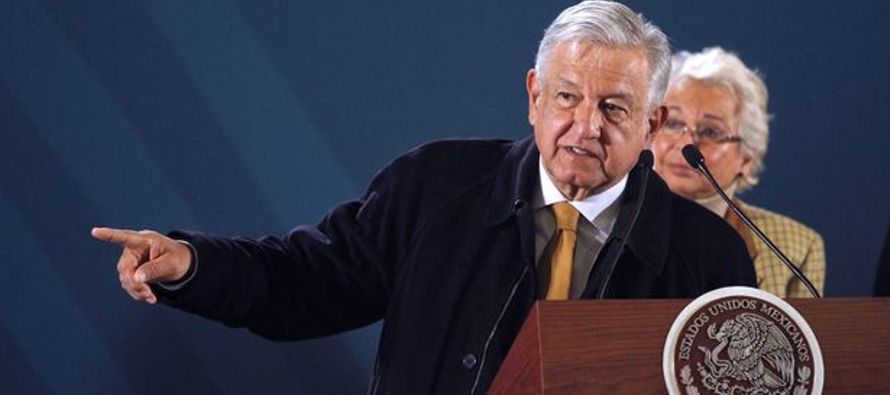 López Obrador aseguró a los periodistas que la publicación de la lista no...