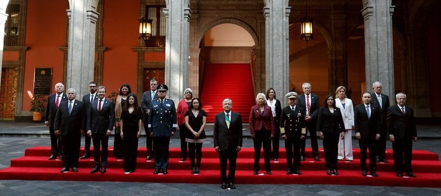  López Obrador dijo que su aspiración era tener un gabinete de gente tan preparada...