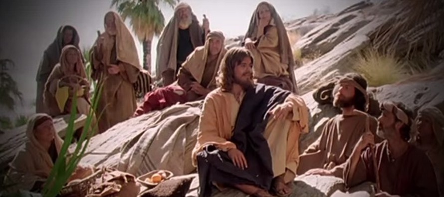 En aquel tiempo, Jesús habló así a sus discípulos: «Dentro de...