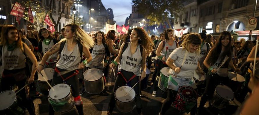 Si bien a partir de la primera marcha de Ni una Menos en 2015 la sociedad argentina dio mayor...