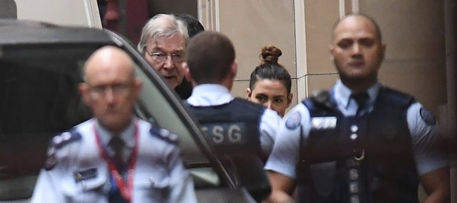 El cardenal australiano George Pell, de 77 años, se presentó ante la Corte de...