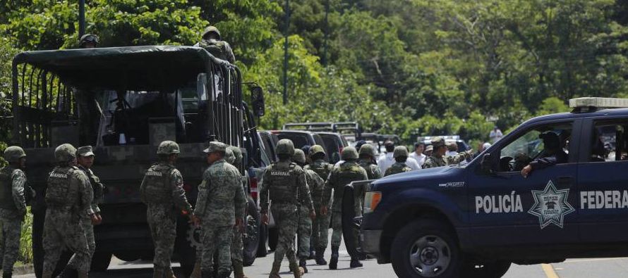 México ha interceptado este miércoles una nueva caravana que viajaba rumbo a Estados...