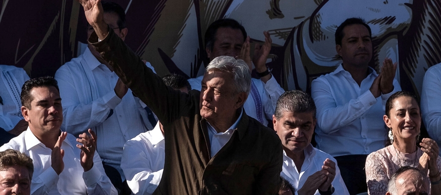 Legisladores de la oposición pidieron al jefe de la comitiva mexicana, el canciller Marcelo...