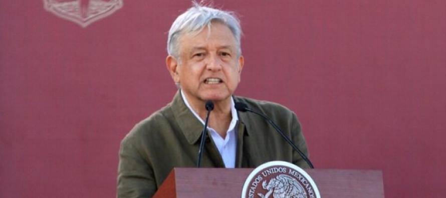 El presidente López Obrador y el canciller Marcelo Ebrard presentaron el martes en...