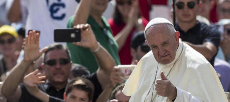 Francisco ha asegurado que los nuncios son "representantes" del Pontífice y por...