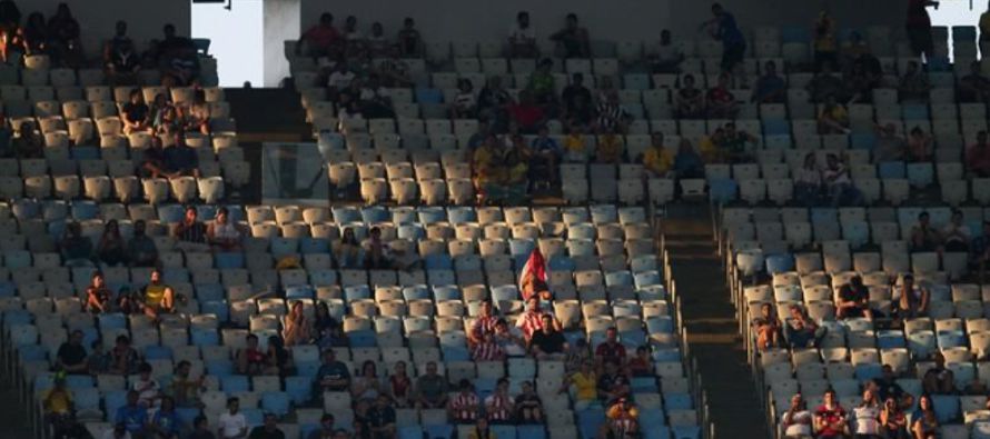 Solo 19,000 personas vieron el encuentro en el estadio, una cifra muy baja si se tiene en cuenta...