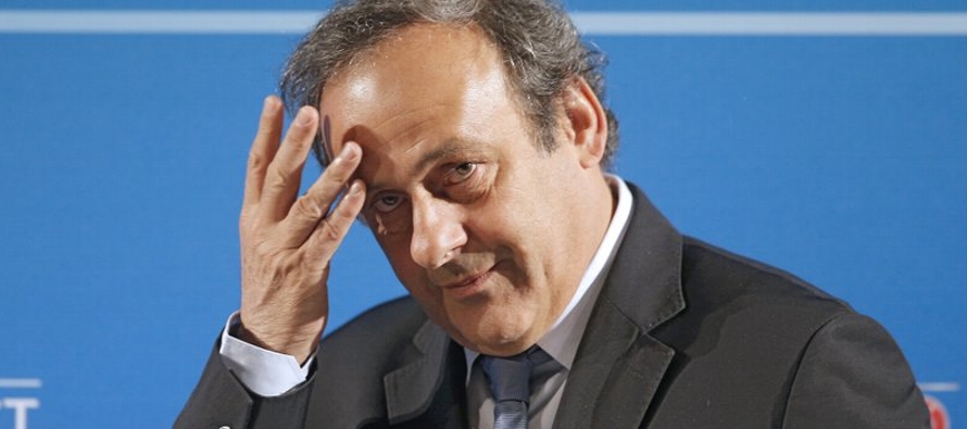 Platini, exastro del fútbol francés, enfrenta dos caminos: ser puesto en libertar o...