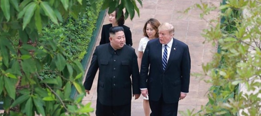 Este próximo sábado, Trump tiene previsto viajar a Seúl para conversar con su...