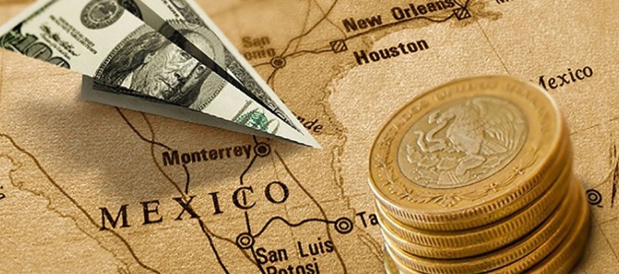 Los expertos auguran que los envíos de dinero de los mexicanos en el extranjero, la...
